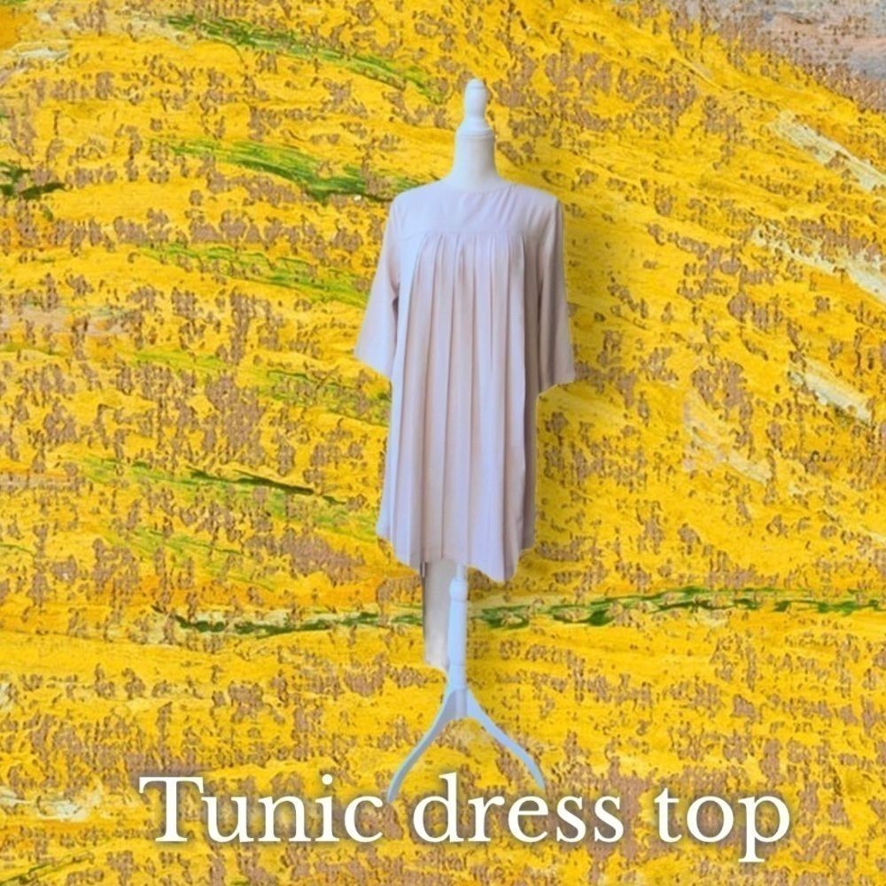 Sheln peach pleated dress.